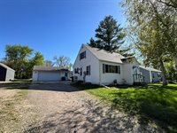 911 11th, Spirit Lake, IA 51360
