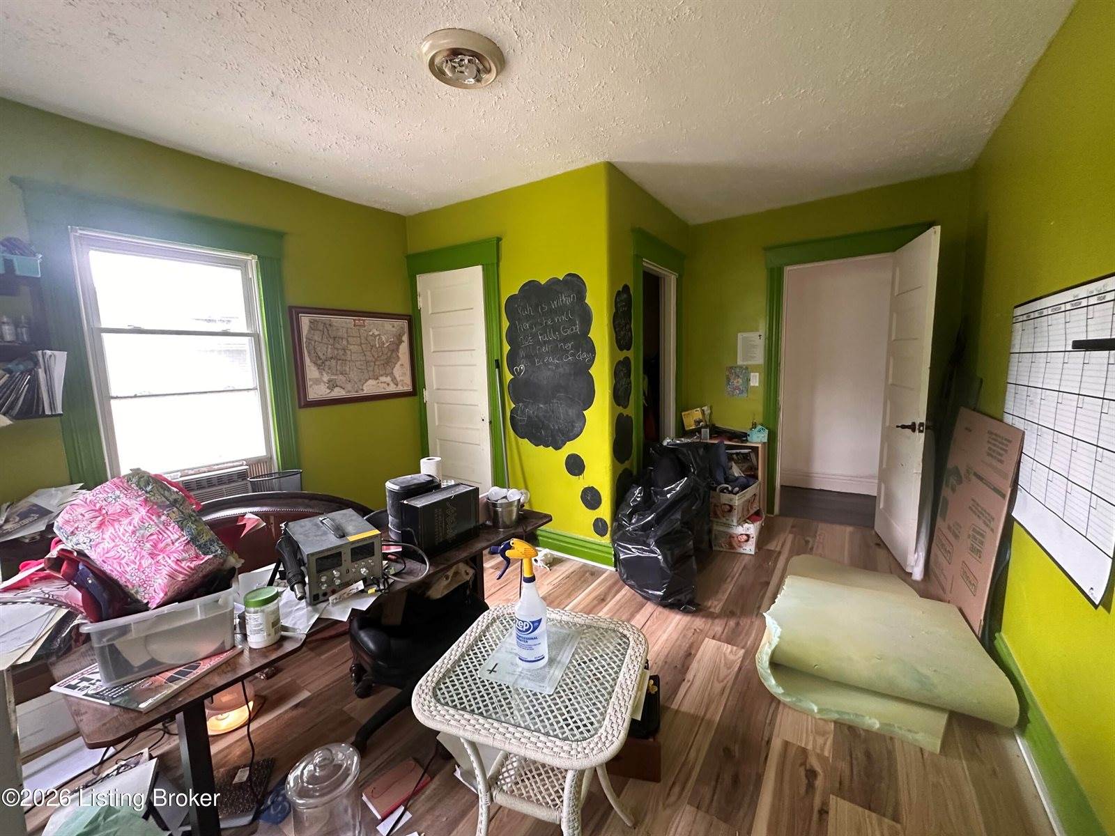 3638 River Park Dr, Louisville, KY 40211