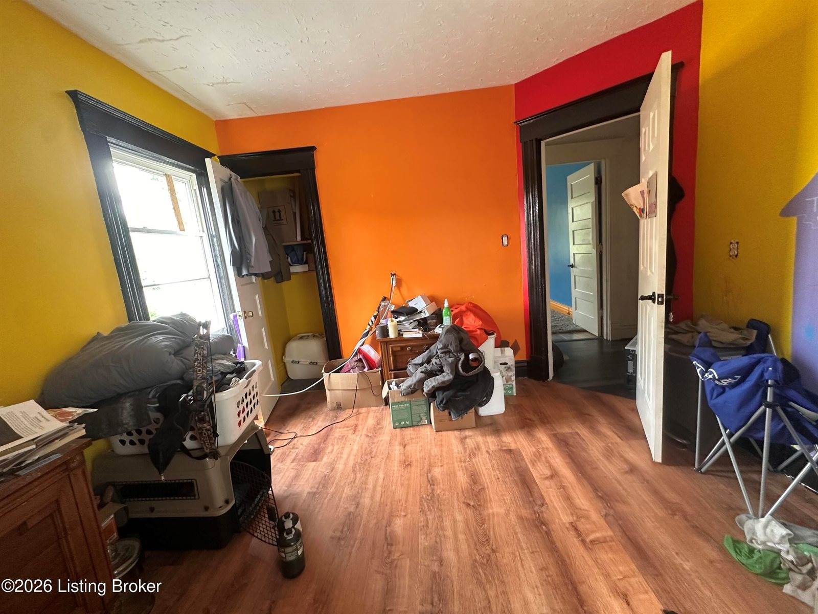 3638 River Park Dr, Louisville, KY 40211