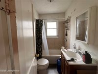 3638 River Park Dr, Louisville, KY 40211