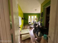 3638 River Park Dr, Louisville, KY 40211