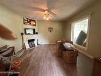 3638 River Park Dr, Louisville, KY 40211