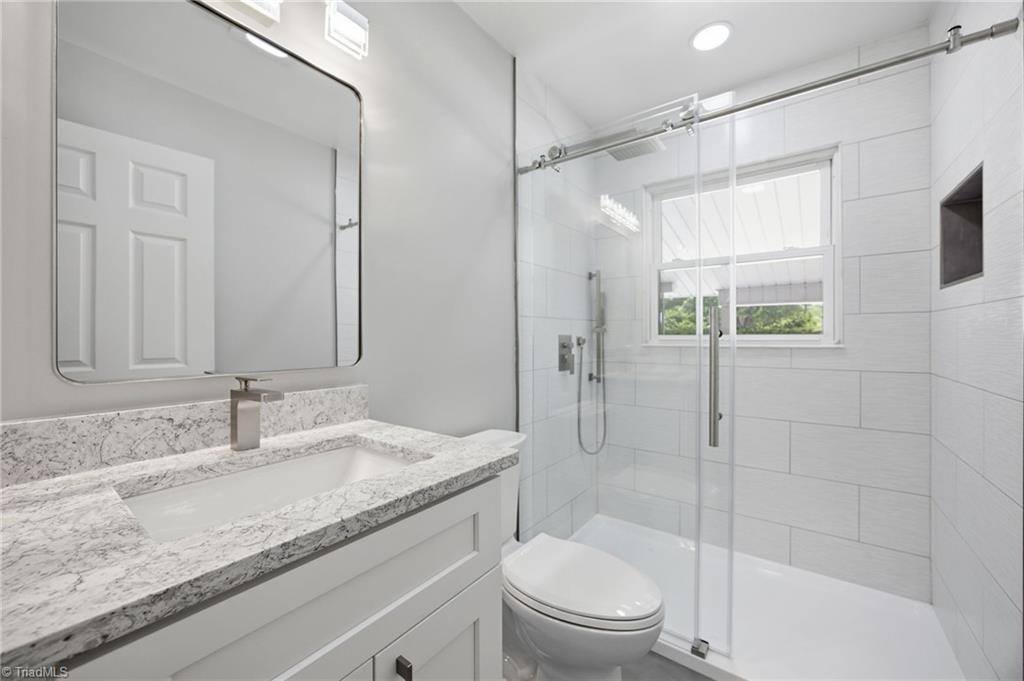5700 Old Oak Ridge Road, Greensboro, NC 27410