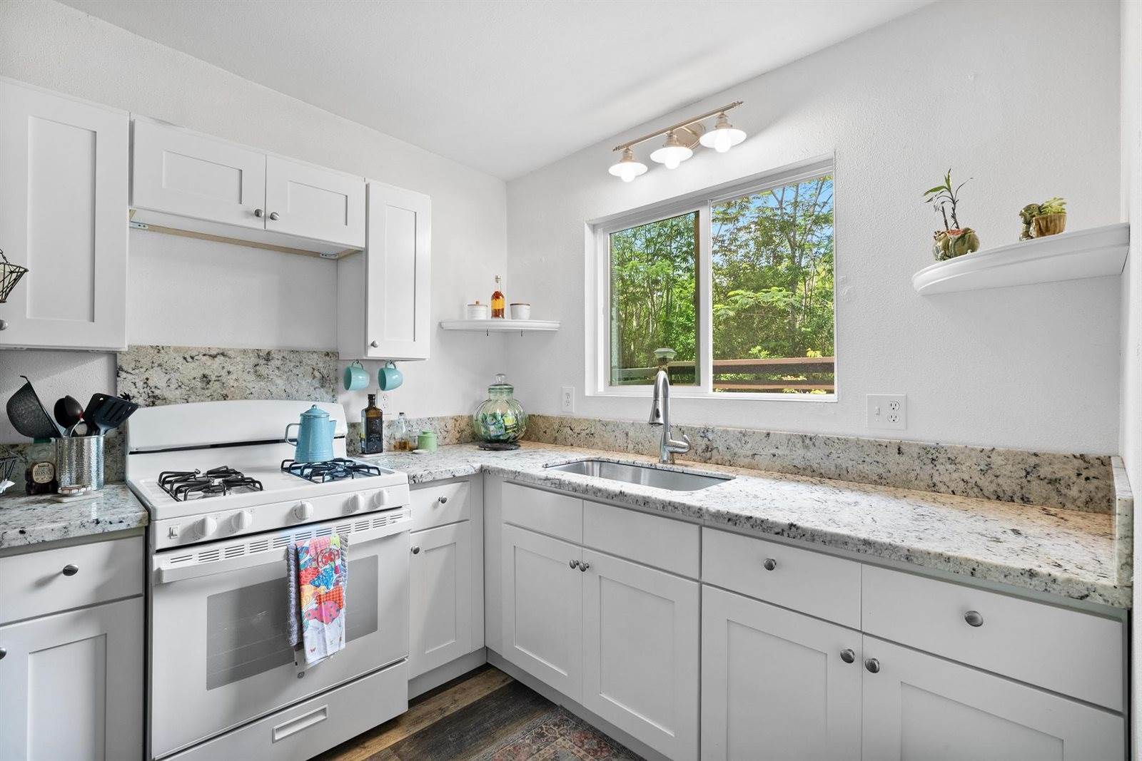 16-1524 38th Ave, Keaau, HI 96749