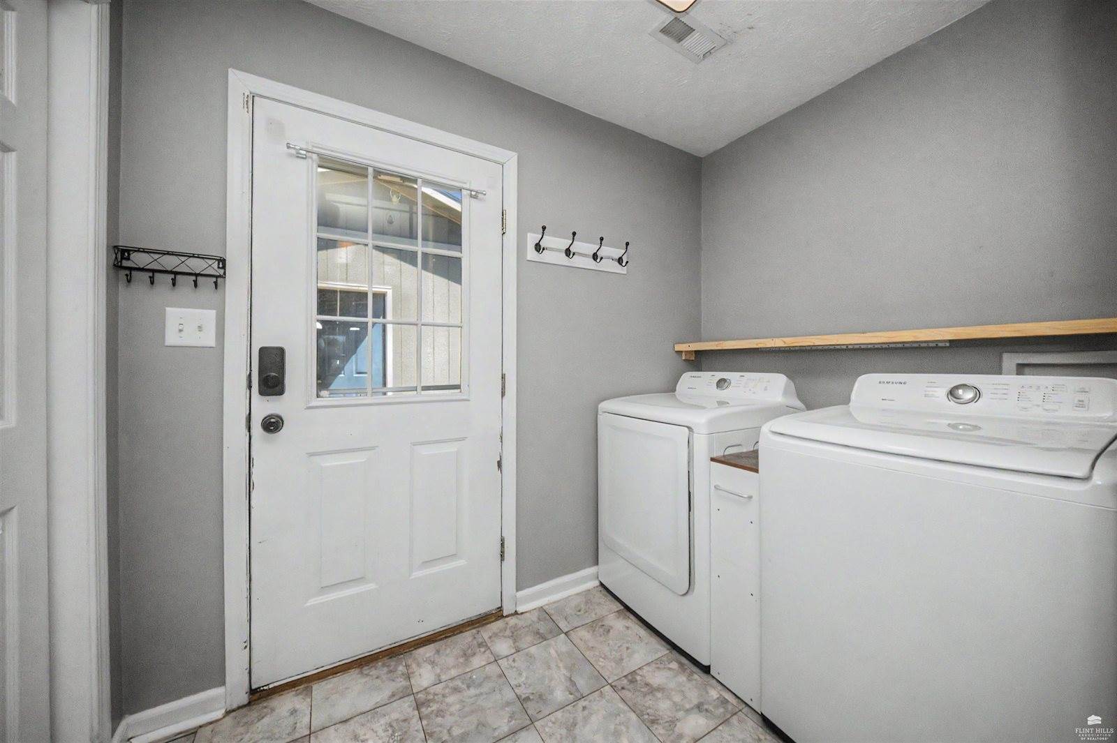 420 West 13th Street, Junction City, KS 66441