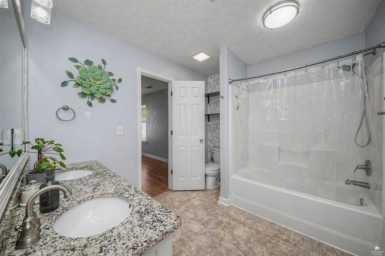 420 West 13th Street, Junction City, KS 66441