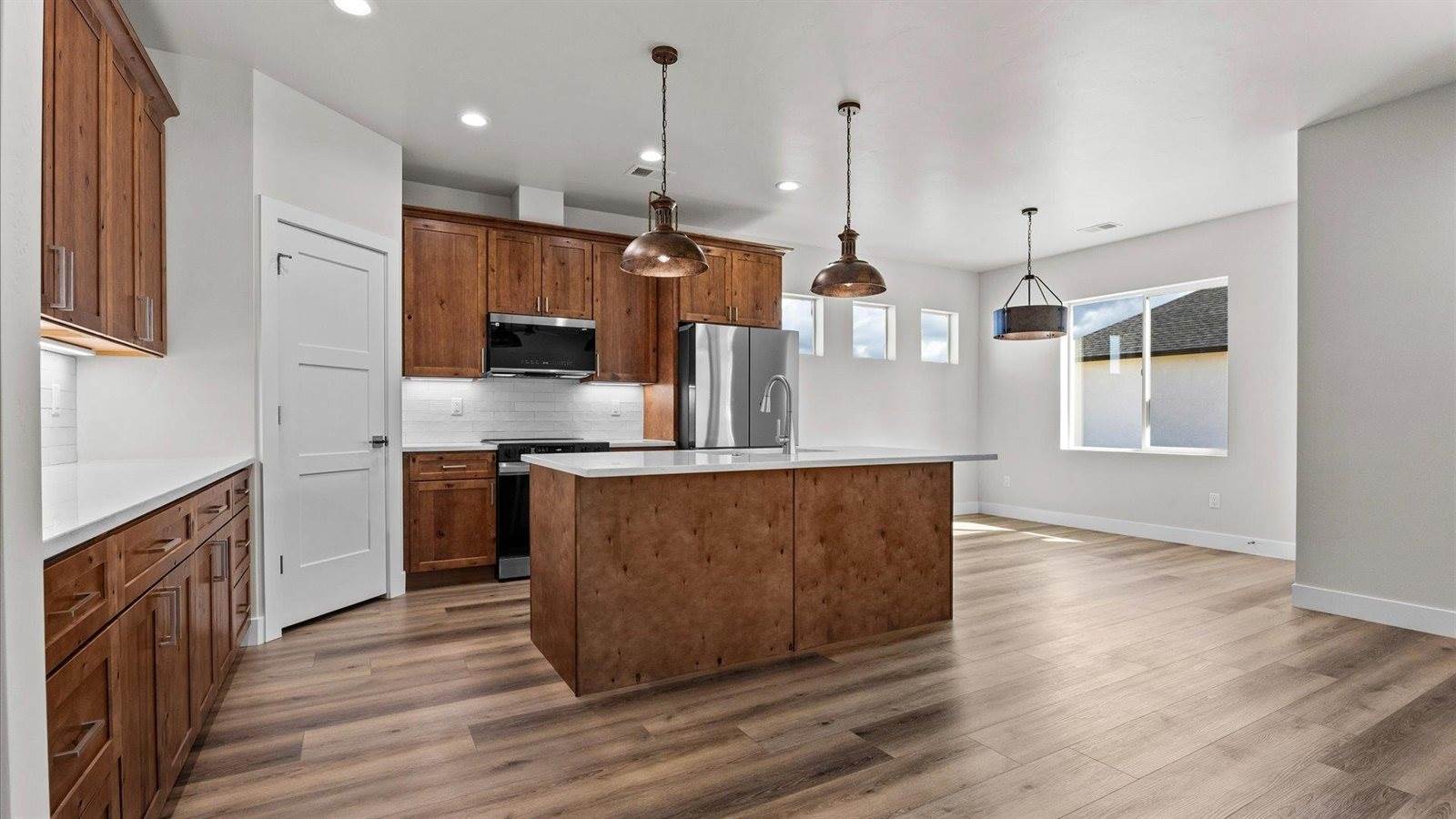 2872 Rock Creek Drive, Grand Junction, CO 81503