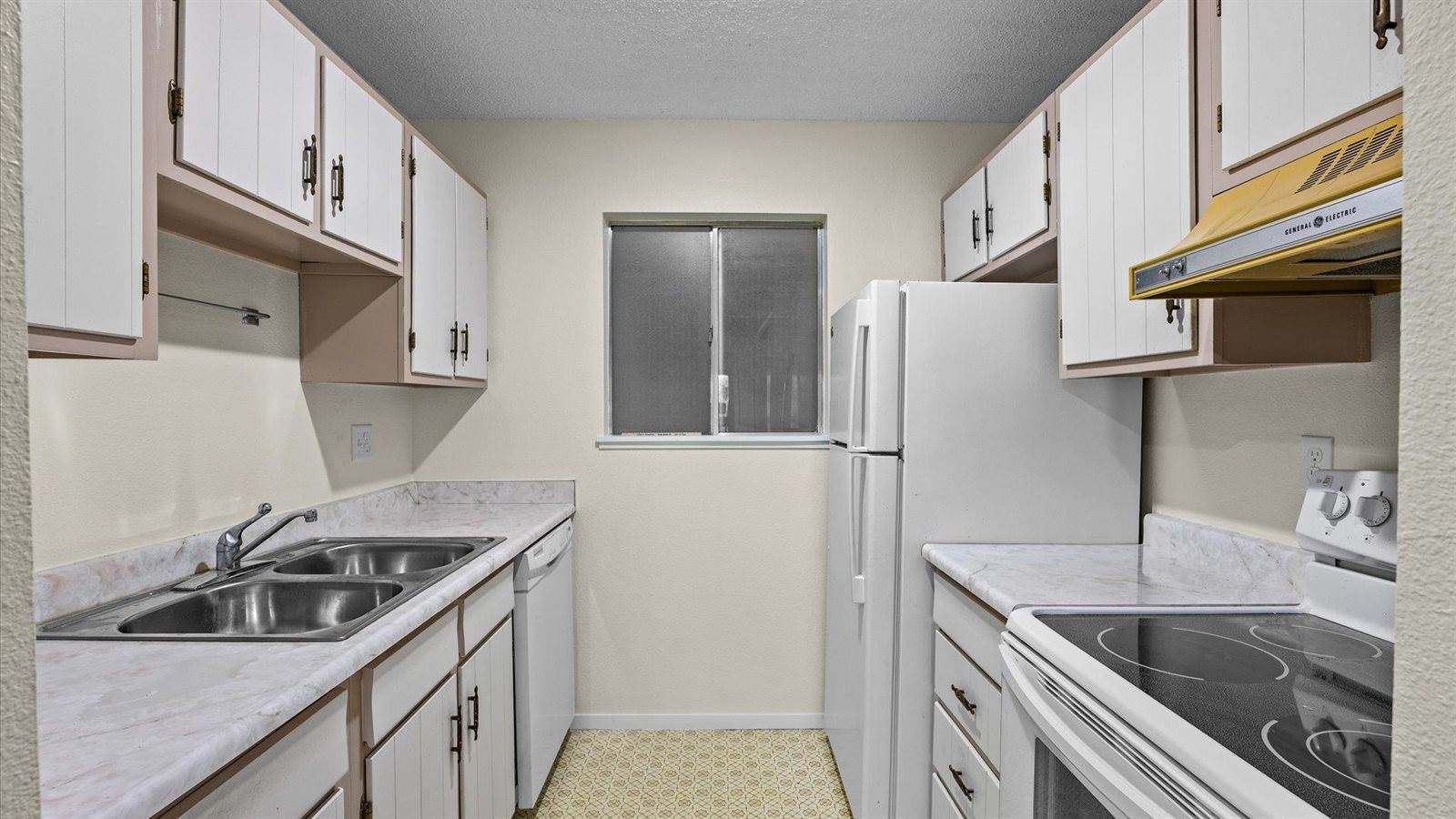 3146 Lakeside Drive, Grand Junction, CO 81506