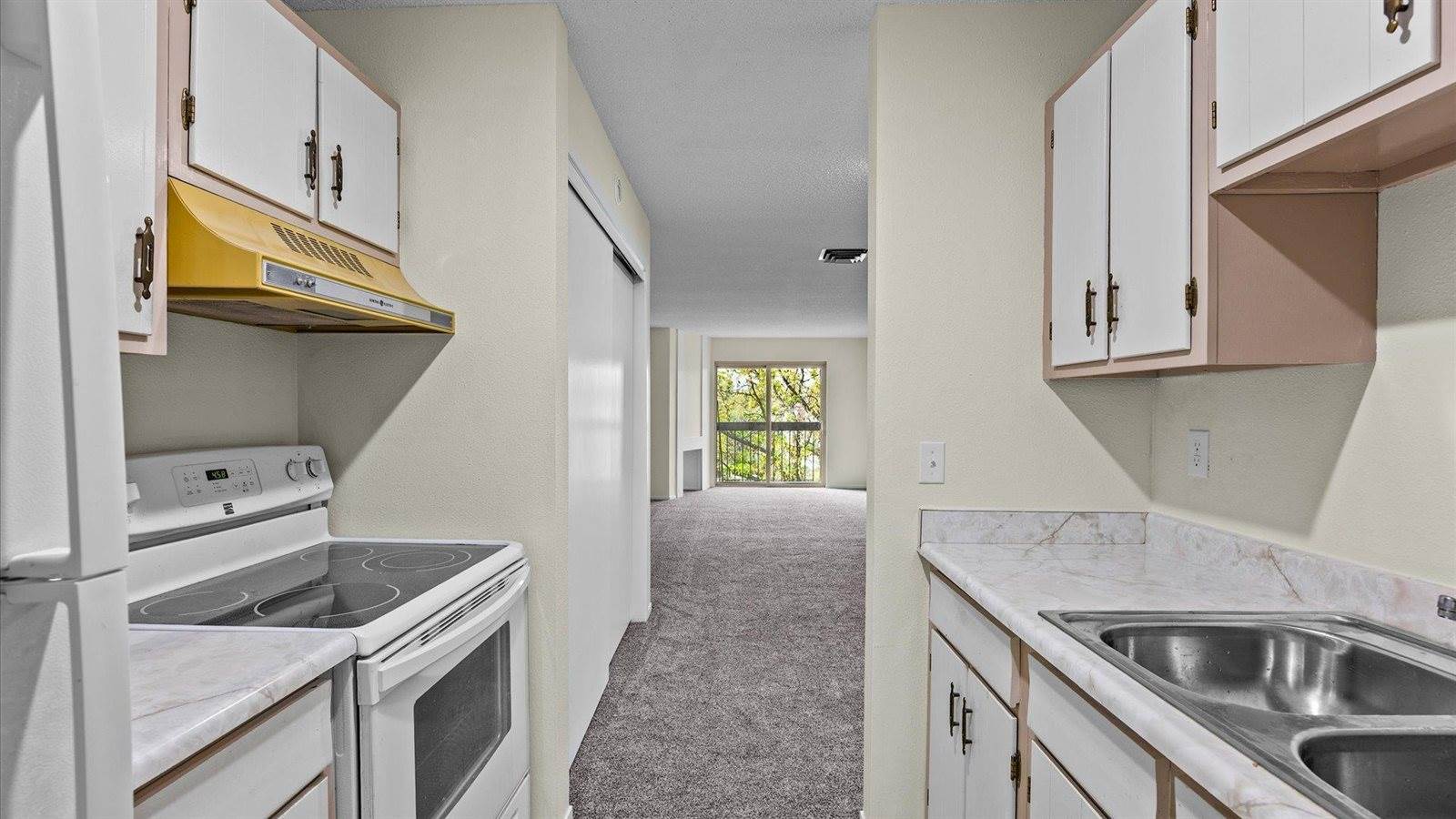 3146 Lakeside Drive, Grand Junction, CO 81506