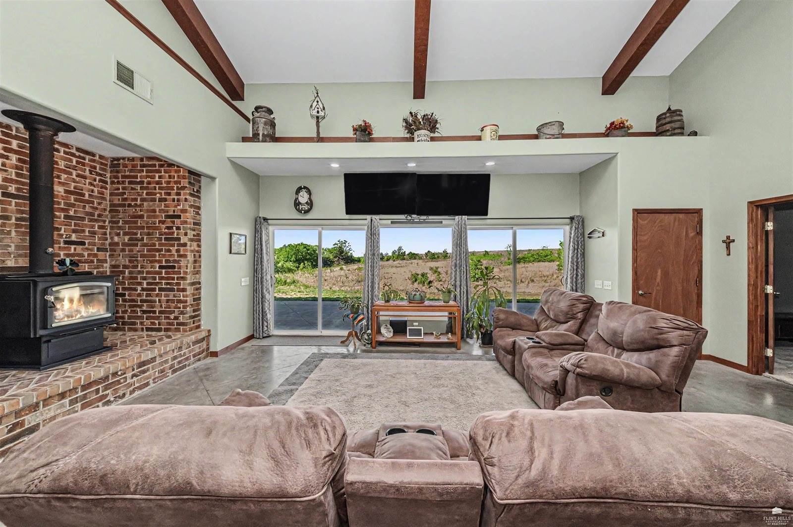 1887 2600 Avenue, Chapman, KS 67431
