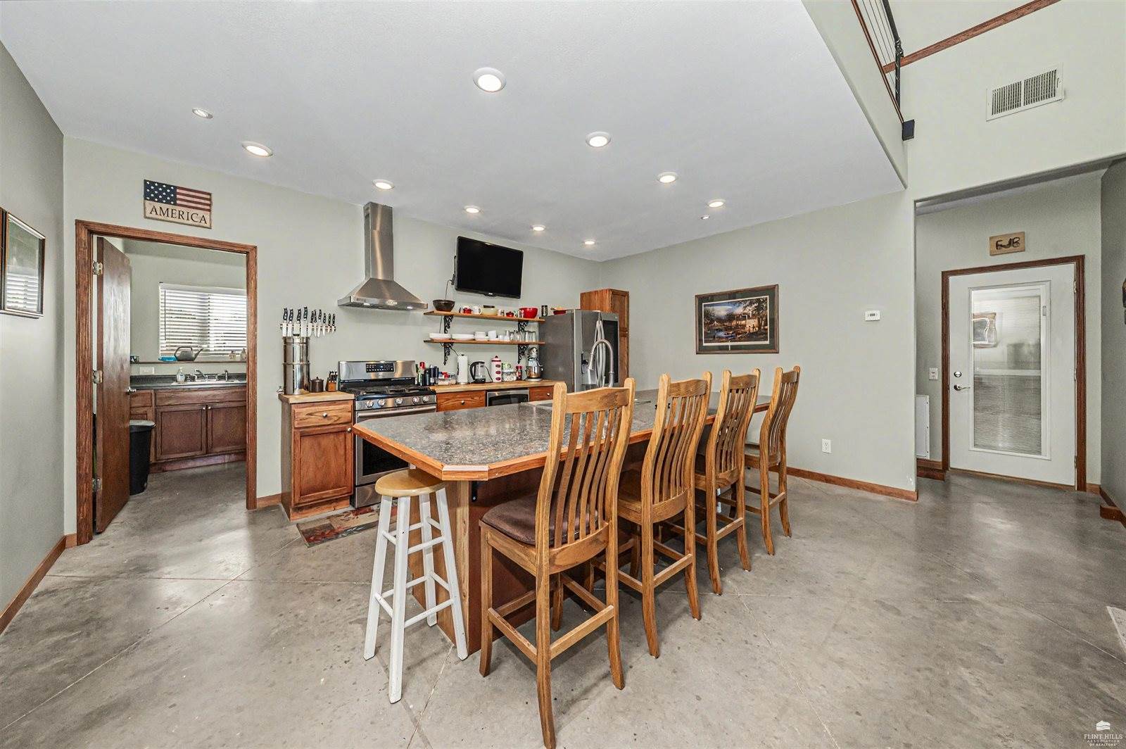 1887 2600 Avenue, Chapman, KS 67431