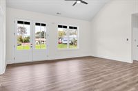 421 Sherwood Dr, McMinnville, TN 37110