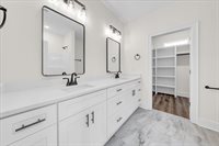 421 Sherwood Dr, McMinnville, TN 37110