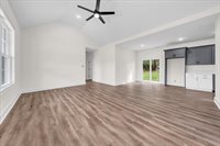 421 Sherwood Dr, McMinnville, TN 37110