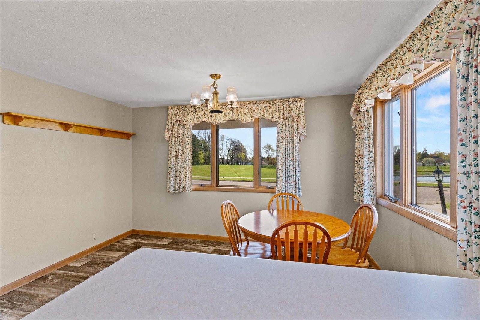808 N Walnut Avenue, Marshfield, WI 54449