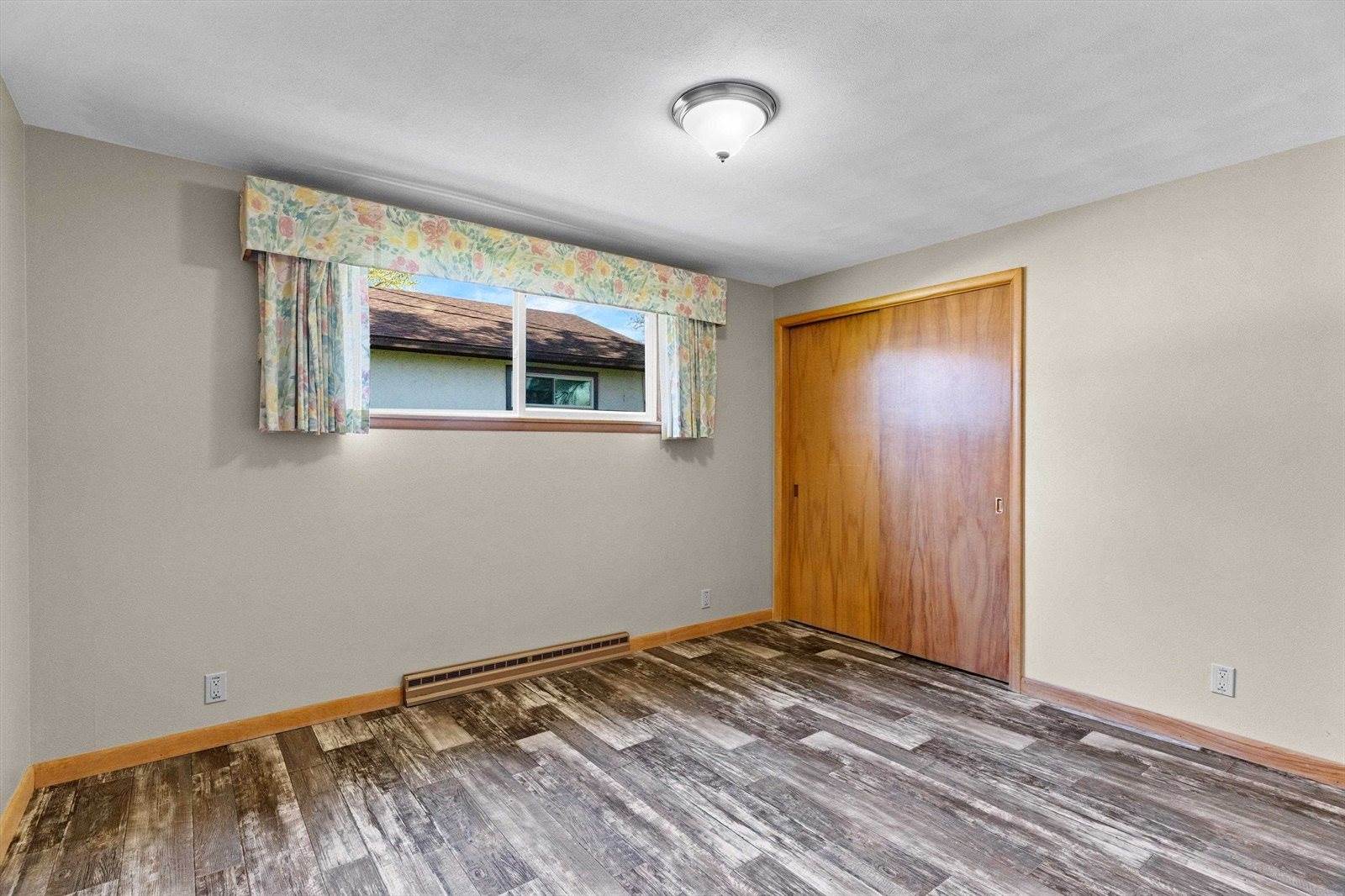 808 N Walnut Avenue, Marshfield, WI 54449