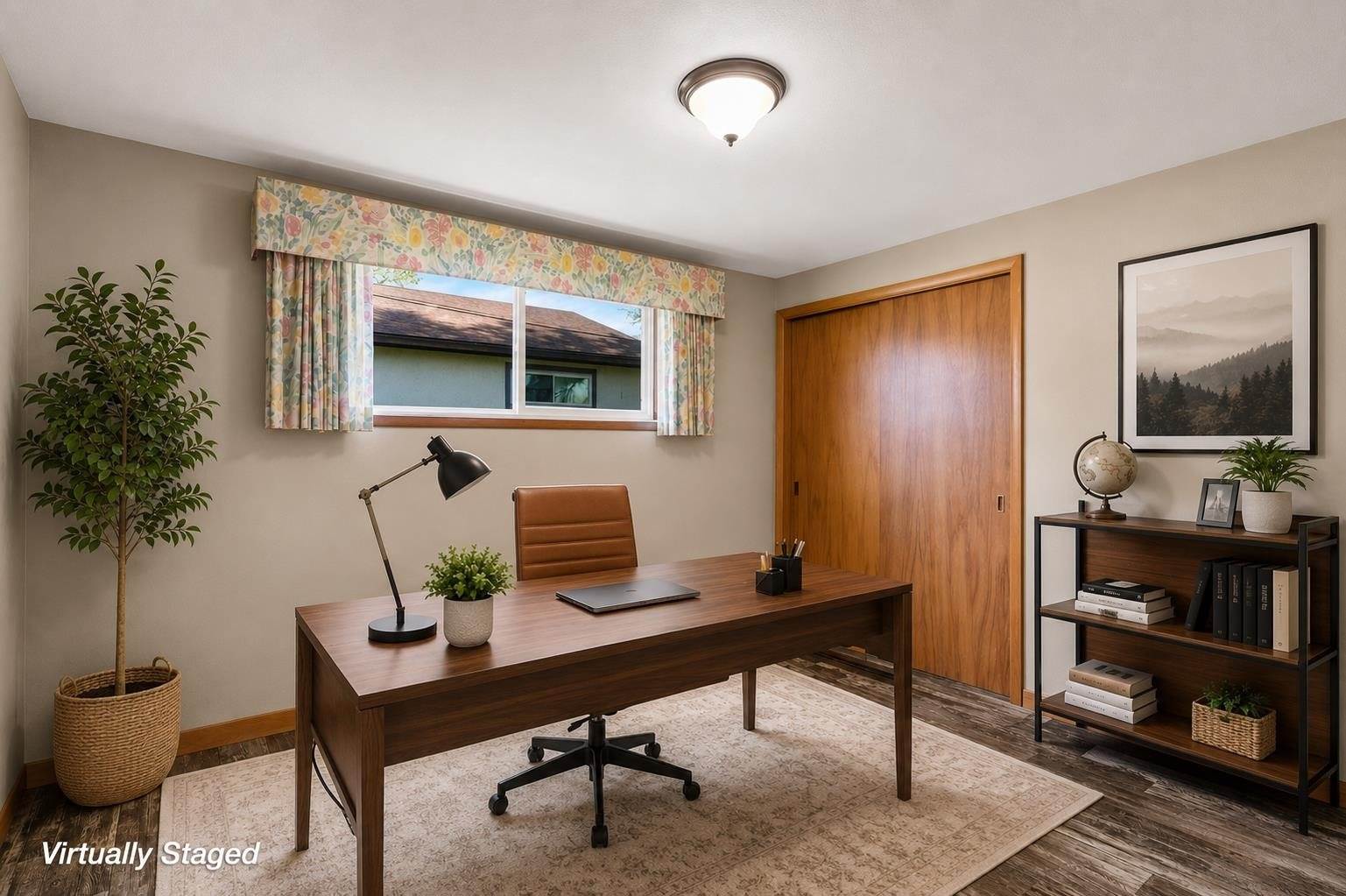 808 N Walnut Avenue, Marshfield, WI 54449