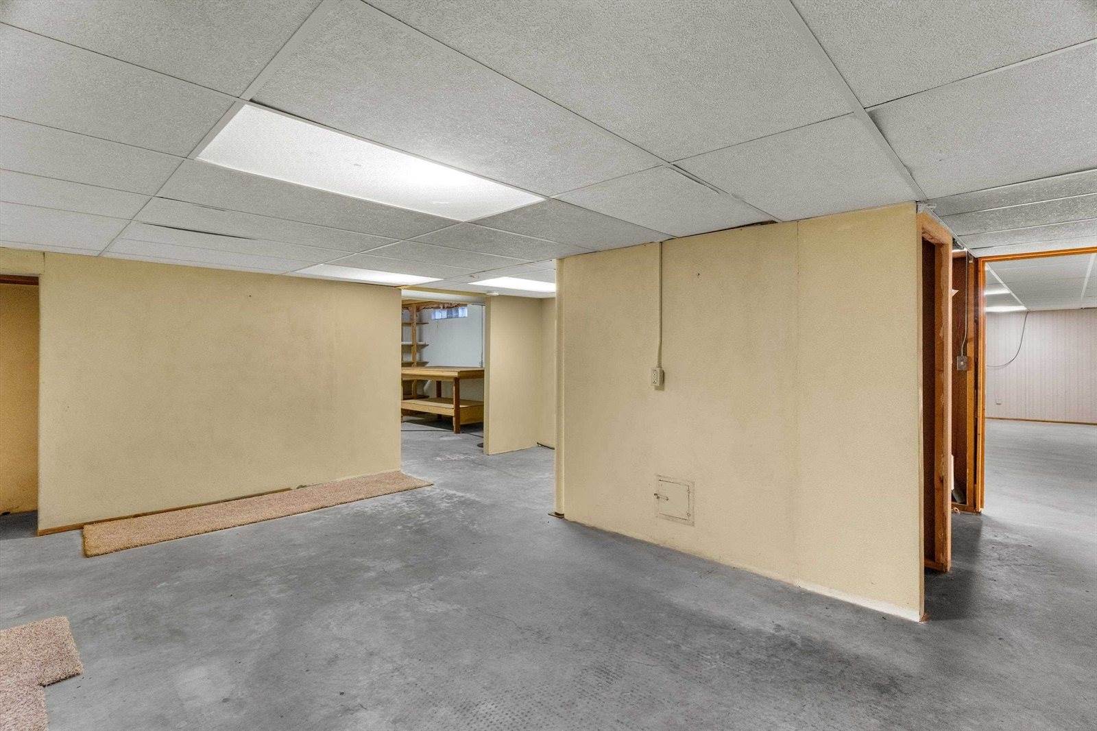 808 N Walnut Avenue, Marshfield, WI 54449