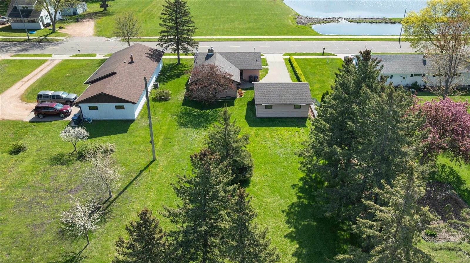 808 N Walnut Avenue, Marshfield, WI 54449