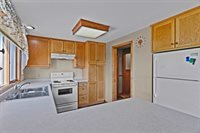 808 N Walnut Avenue, Marshfield, WI 54449
