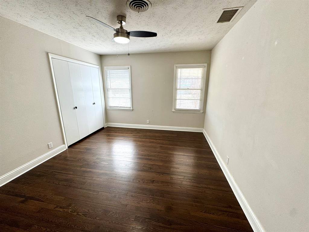 112 Savannah Street, Waxahachie, TX 75165