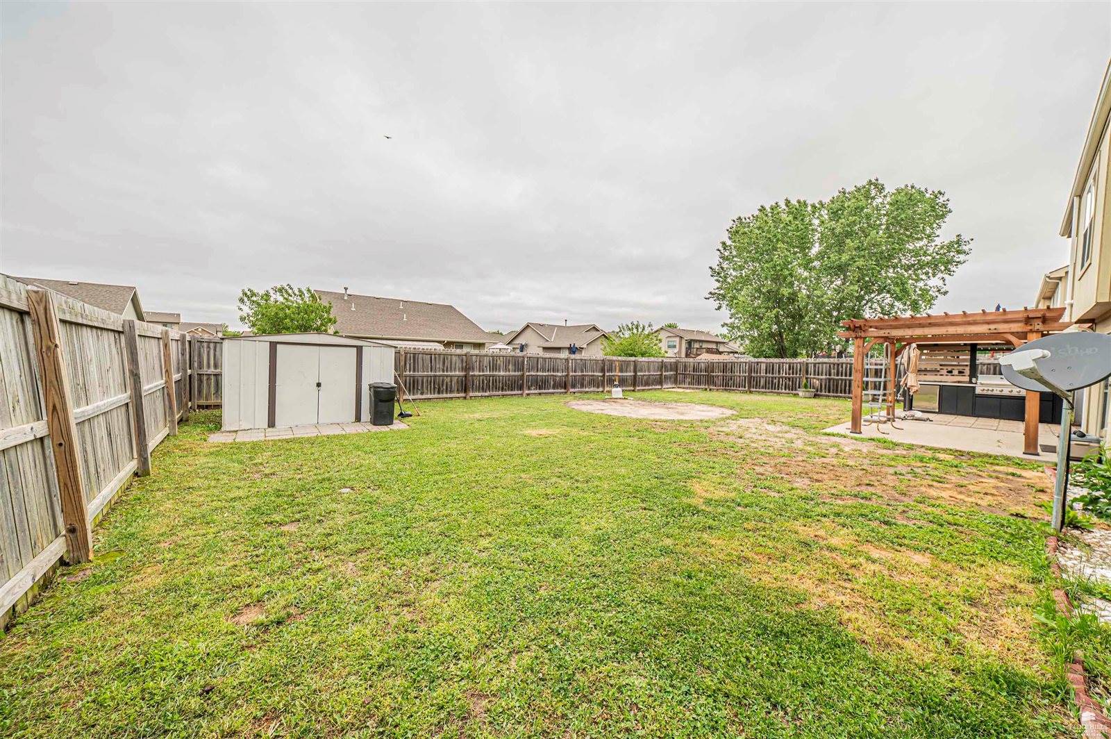 1116 Meadowbrooke Lane, Junction City, KS 66441