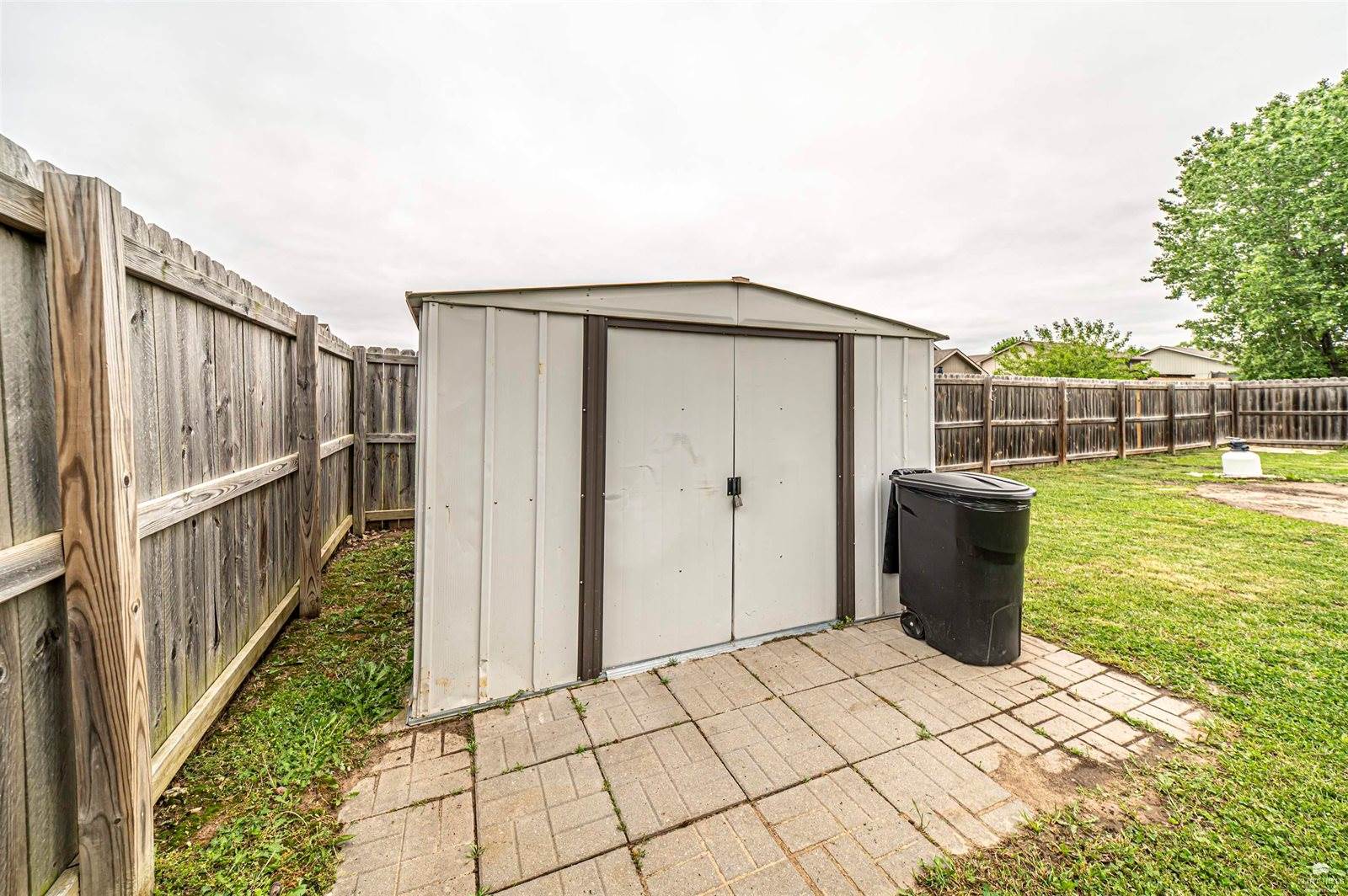 1116 Meadowbrooke Lane, Junction City, KS 66441