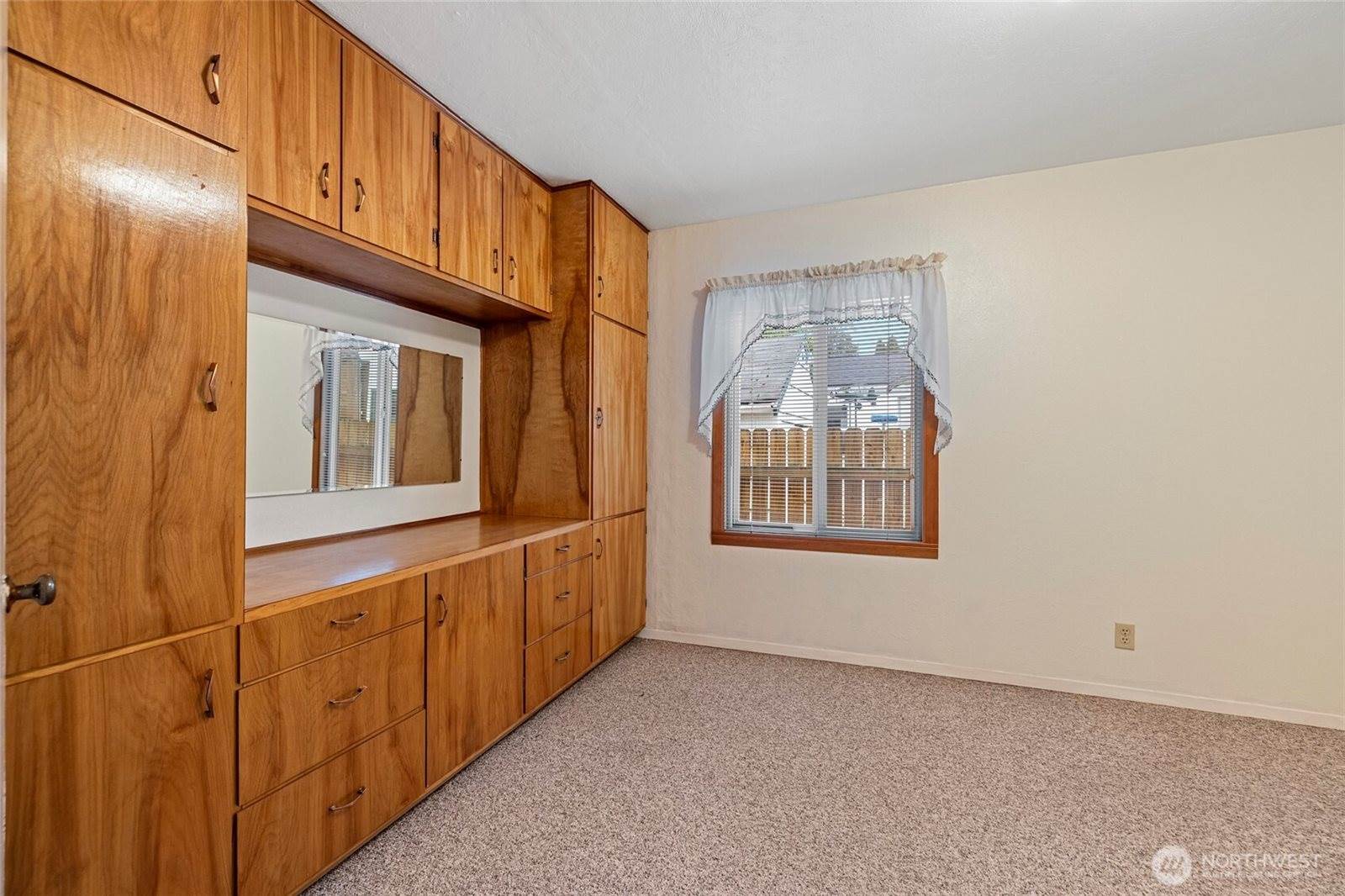 1309 State Rt 20, Burlington, WA 98233