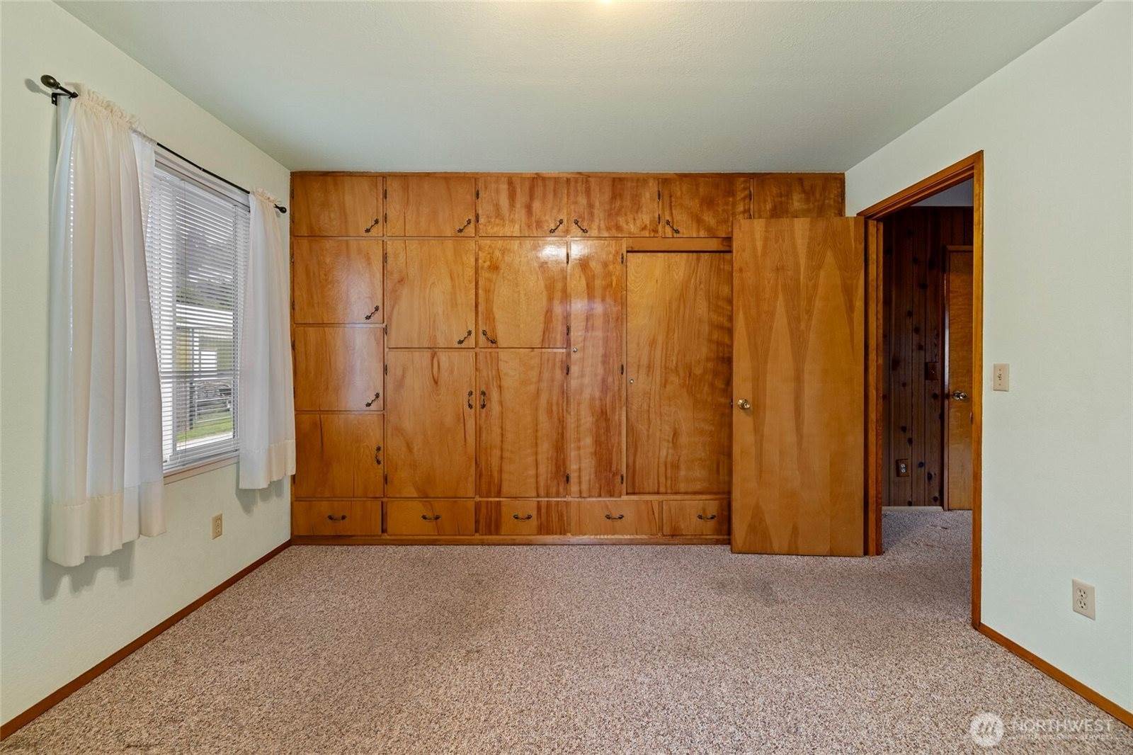 1309 State Rt 20, Burlington, WA 98233