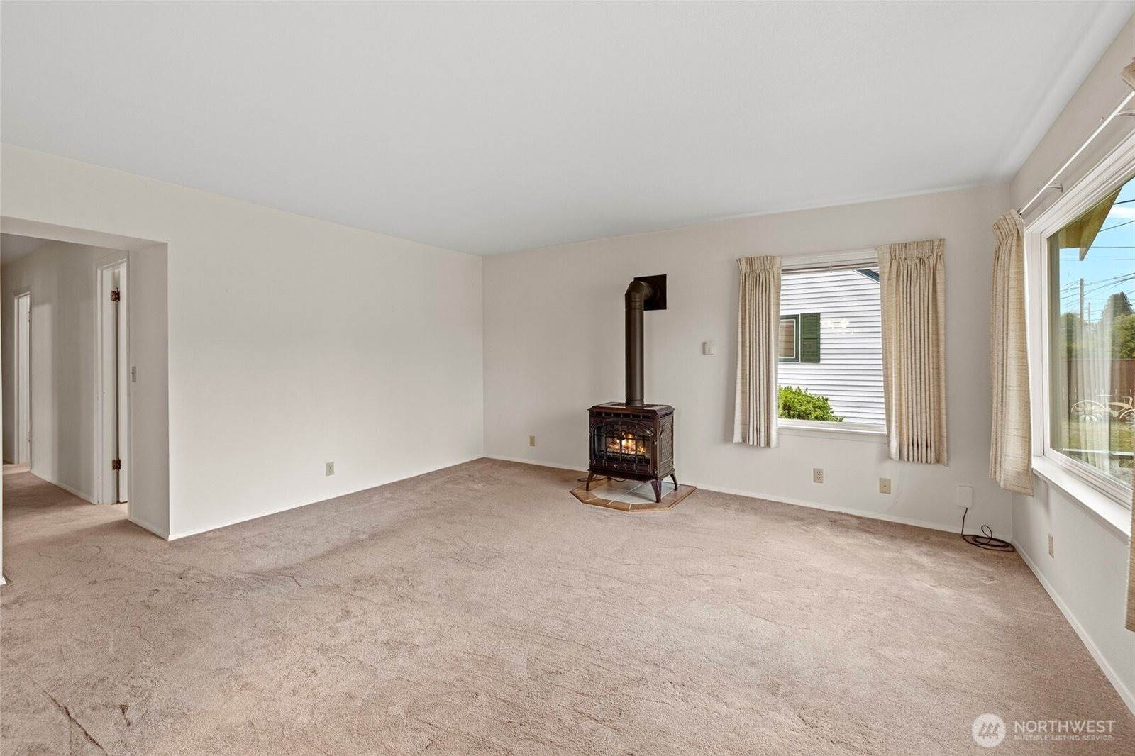 1309 State Rt 20, Burlington, WA 98233