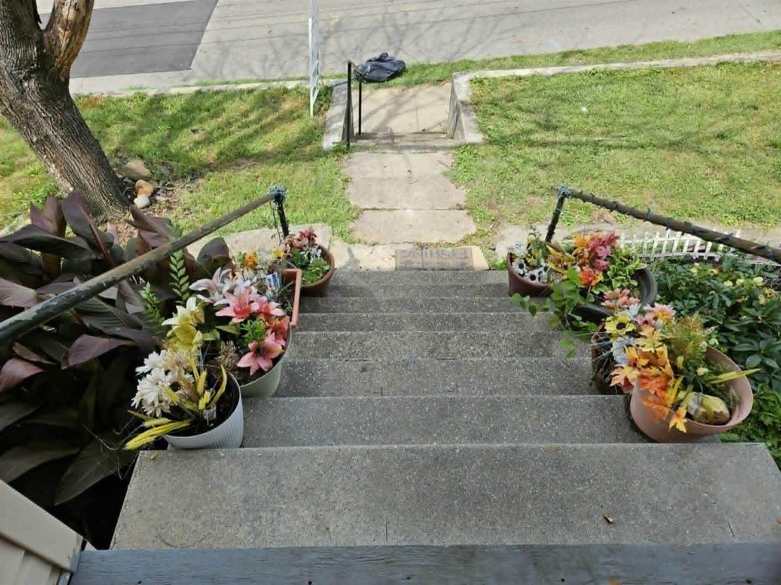 1218 6th St SE, Roanoke, VA 24013