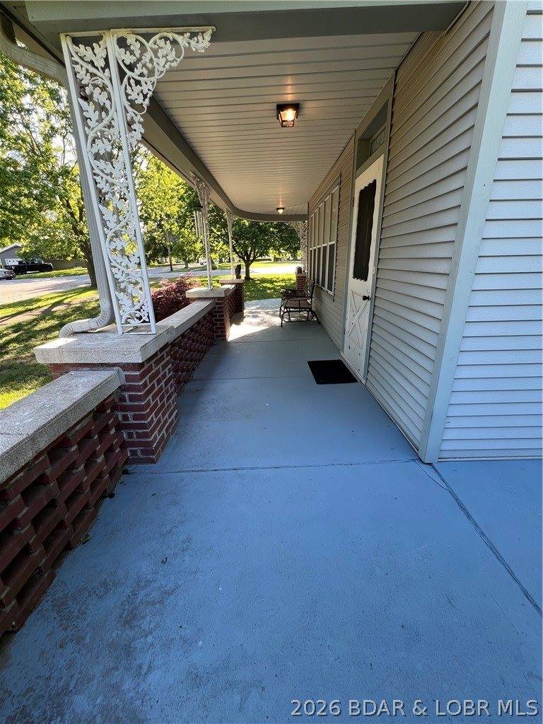 601 E Newton Street, Eldon, MO 65026