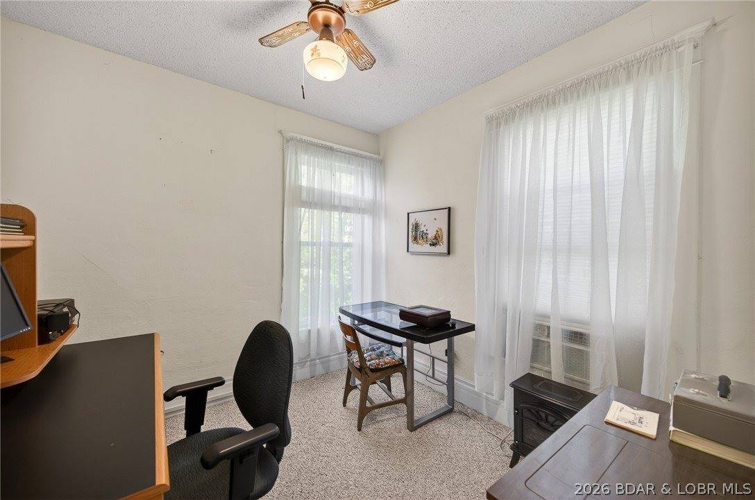 601 E Newton Street, Eldon, MO 65026