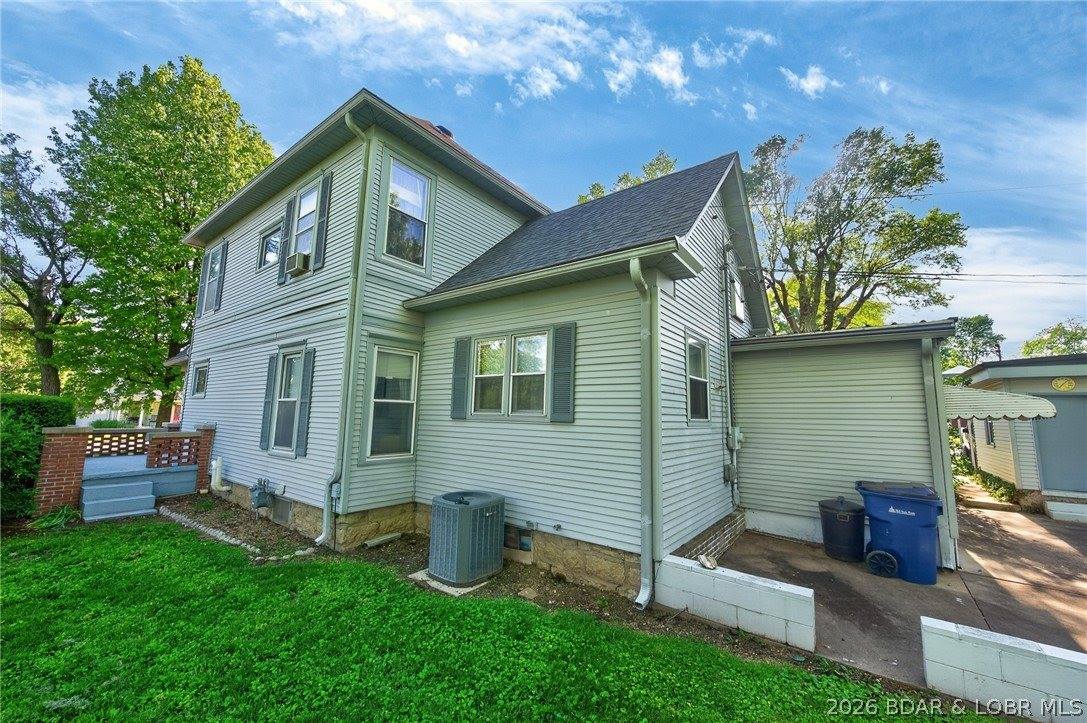 601 E Newton Street, Eldon, MO 65026