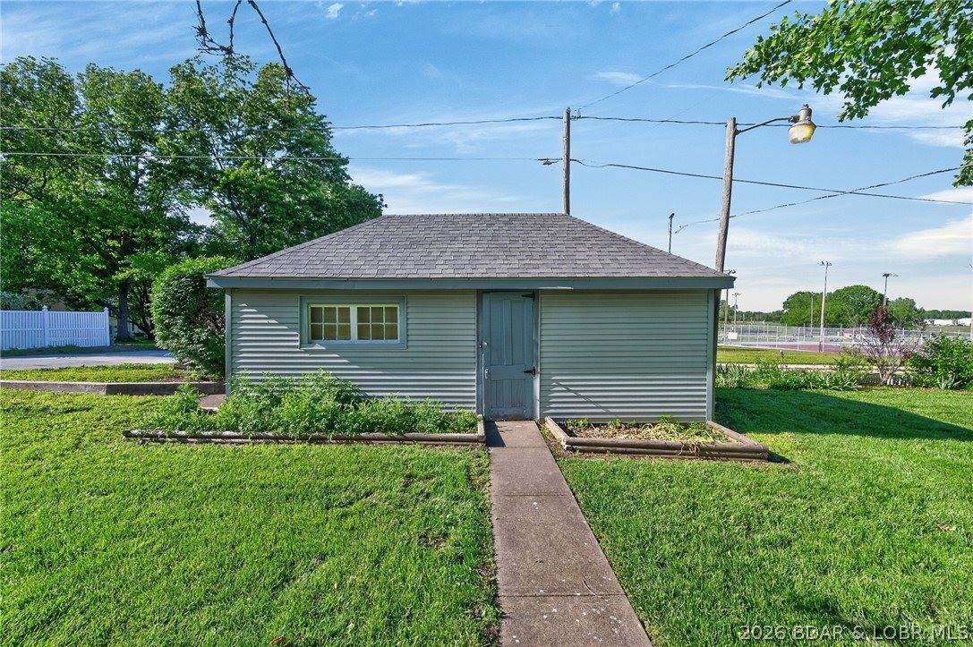 601 E Newton Street, Eldon, MO 65026