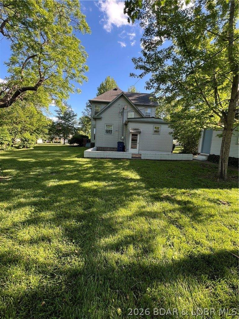 601 E Newton Street, Eldon, MO 65026