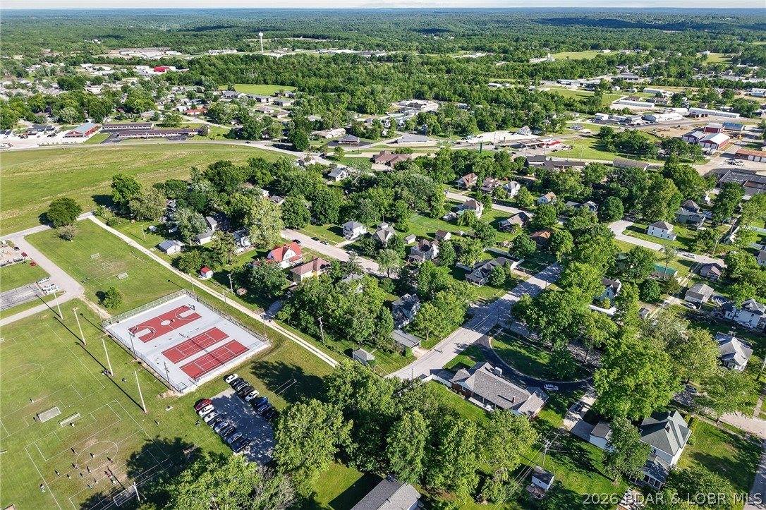 601 E Newton Street, Eldon, MO 65026