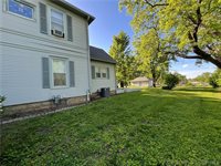 601 E Newton Street, Eldon, MO 65026