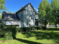 601 E Newton Street, Eldon, MO 65026