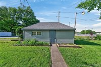 601 E Newton Street, Eldon, MO 65026