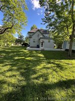 601 E Newton Street, Eldon, MO 65026