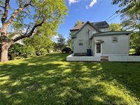 601 E Newton Street, Eldon, MO 65026