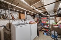 601 E Newton Street, Eldon, MO 65026