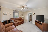 601 E Newton Street, Eldon, MO 65026