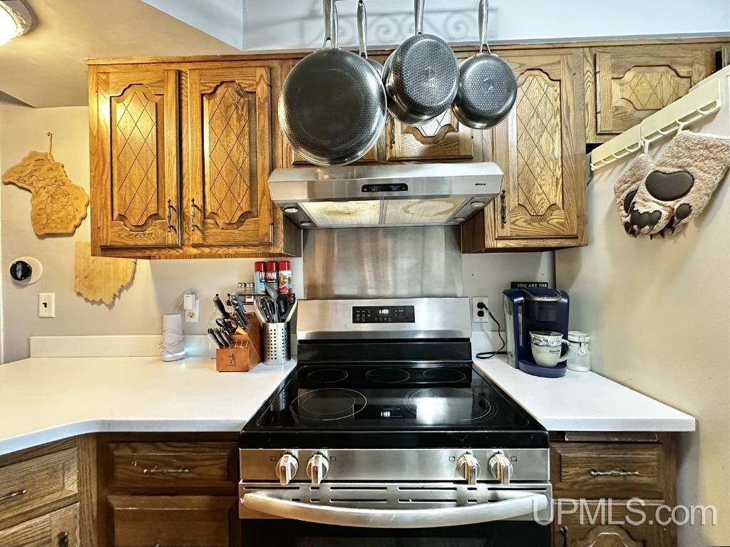819 Clark Street, Marquette, MI 49855
