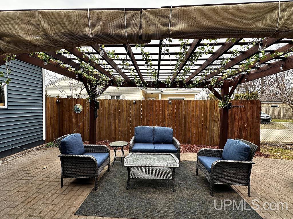 819 Clark Street, Marquette, MI 49855