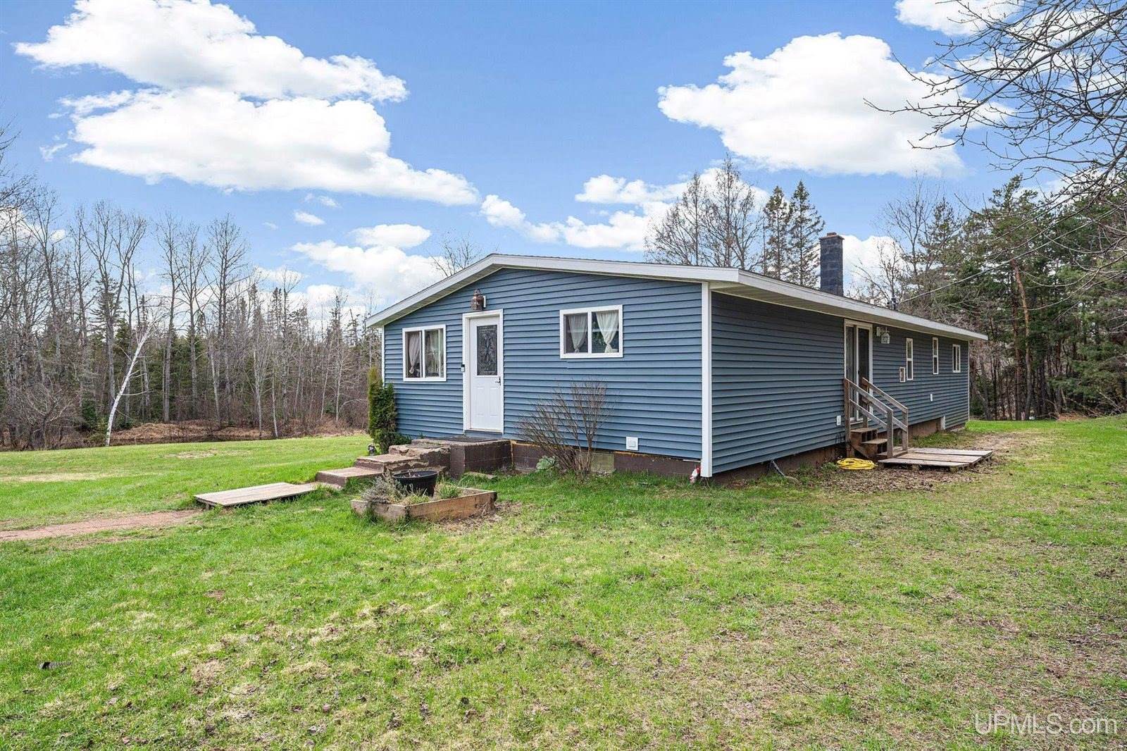 1 CO RD CD Road, Ishpeming, MI 49849
