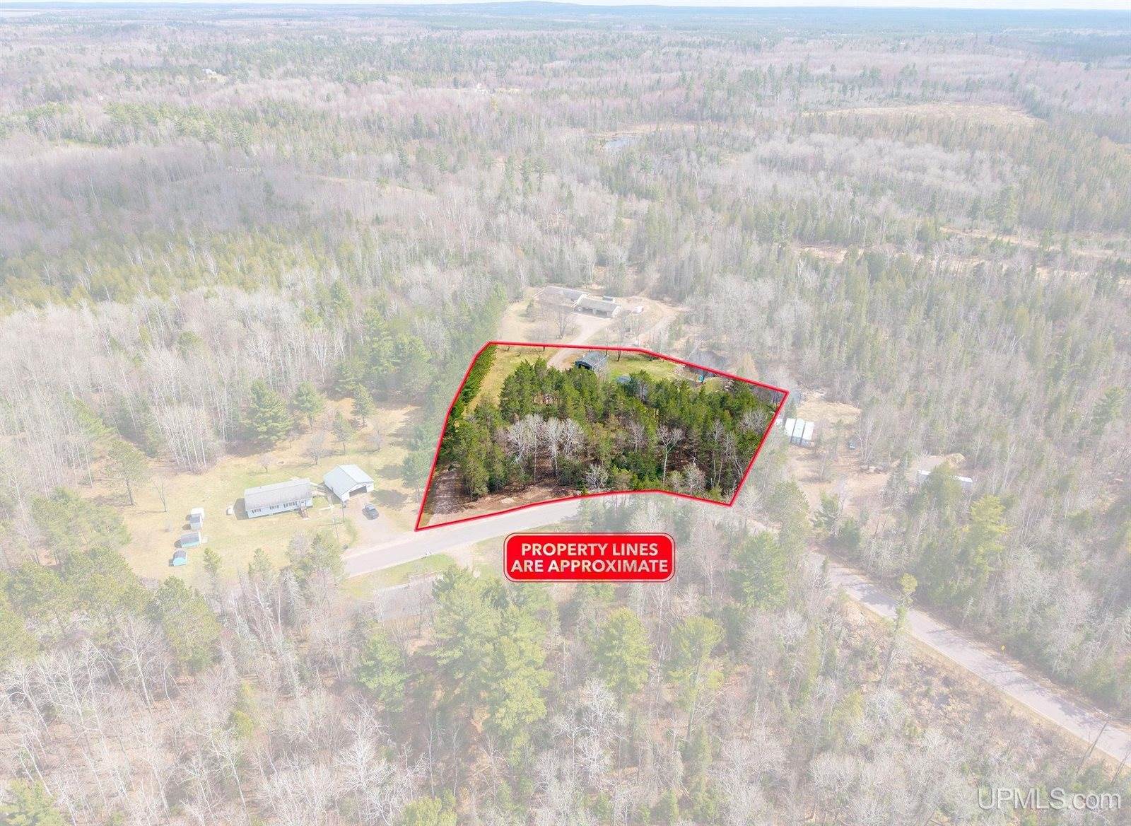 1 CO RD CD Road, Ishpeming, MI 49849