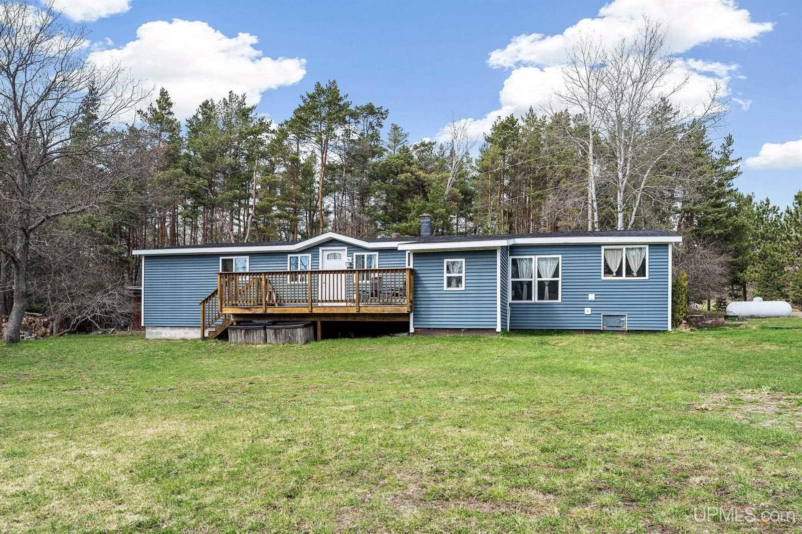 1 CO RD CD Road, Ishpeming, MI 49849