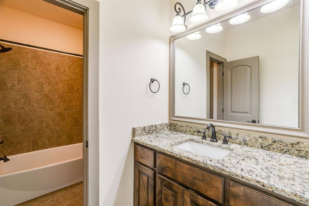 770 County Road 1346, Chico, TX 76431
